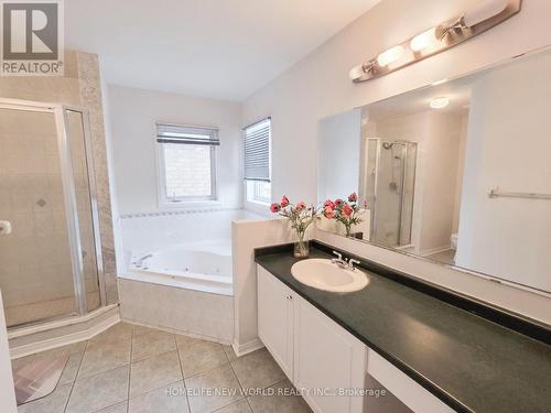 4 Belgrave Square, Markham, ON - Indoor Photo Showing Bathroom
