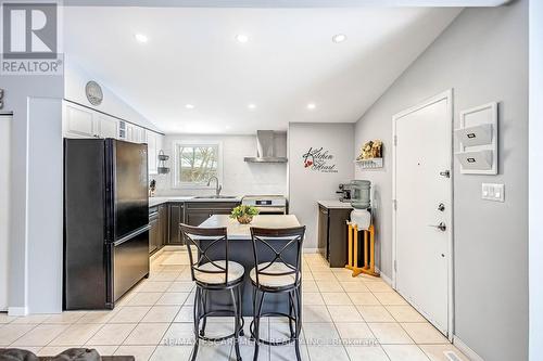 5 Carrington Court, Hamilton, ON - Indoor