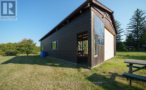 385 Mount Pleasant Road, Brantford, ON - Outdoor