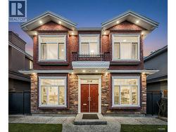 2160 E 54TH AVENUE  Vancouver, BC V5P 1Y7