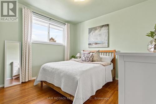 19 Secord Drive, Hamilton, ON - Indoor Photo Showing Bedroom