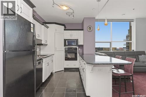 805 1901 Victoria Avenue, Regina, SK - Indoor Photo Showing Kitchen
