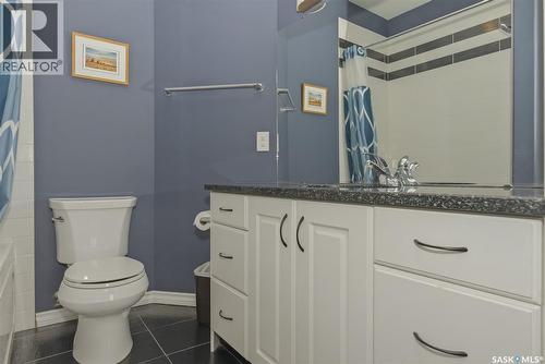 805 1901 Victoria Avenue, Regina, SK - Indoor Photo Showing Bathroom