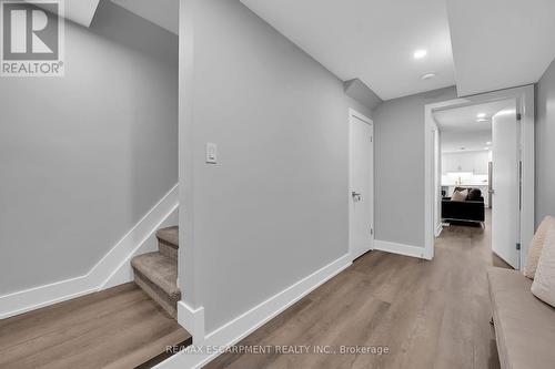 8 Chartwell Circle, Hamilton, ON - Indoor Photo Showing Other Room