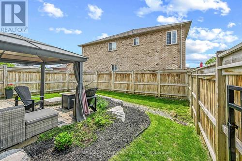 8 Chartwell Circle, Hamilton, ON - Outdoor
