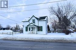 118 LINDSAY STREET S  Kawartha Lakes (Lindsay), ON K9V 2M7