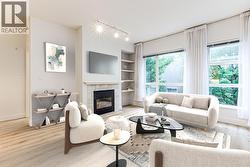 211 6198 ASH STREET  Vancouver, BC V5Z 3G9