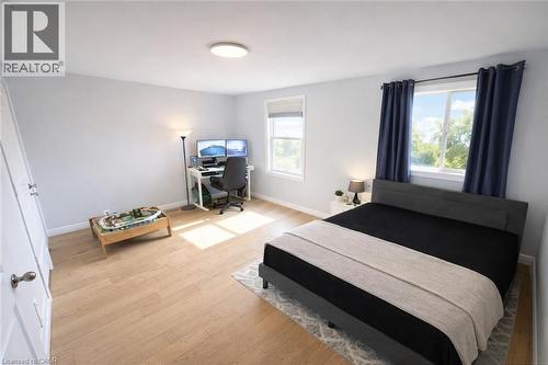150 Overlea Drive, Kitchener, ON - Indoor Photo Showing Bedroom