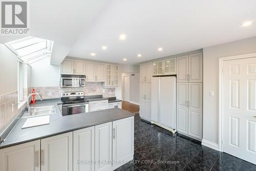 7930 Kipling Avenue, Vaughan, ON - Indoor Photo Showing Kitchen