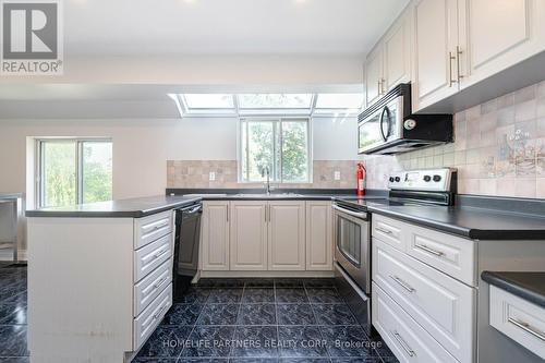 7930 Kipling Avenue, Vaughan, ON - Indoor Photo Showing Kitchen With Upgraded Kitchen