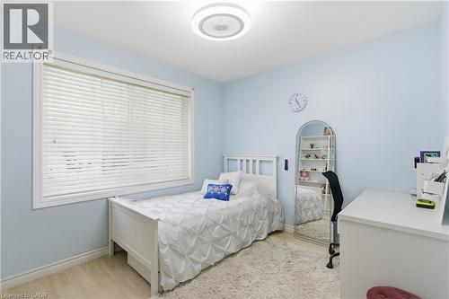 5372 Spruce Avenue, Burlington, ON - Indoor Photo Showing Bedroom