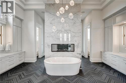 1272 Fiddlers Green Road, Ancaster, ON - Indoor Photo Showing Bathroom With Fireplace