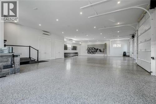 1272 Fiddlers Green Road, Ancaster, ON - Indoor Photo Showing Other Room