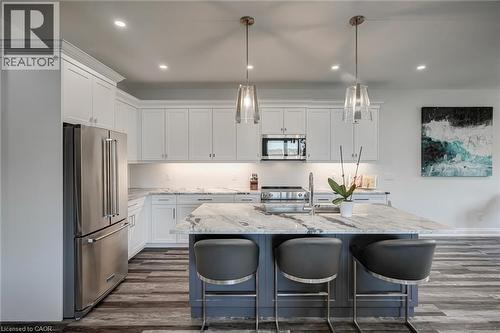 1272 Fiddlers Green Road, Ancaster, ON - Indoor Photo Showing Kitchen With Upgraded Kitchen
