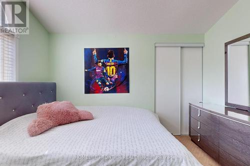 48 Patrick Drive S, Barrie, ON - Indoor Photo Showing Bedroom