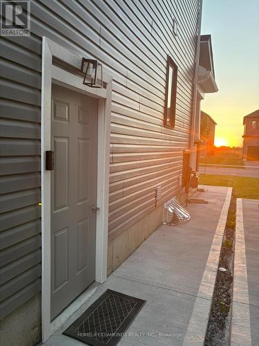 Lower - 111 Explorer Way, Thorold, ON - Outdoor With Exterior