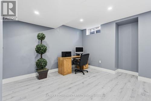 3071 Jenn Avenue, Burlington, ON - Indoor