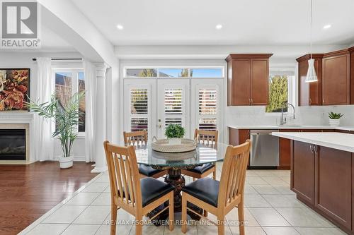 3071 Jenn Avenue, Burlington, ON - Indoor Photo Showing Dining Room