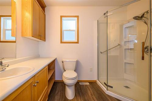 103 Sandale Drive, Winnipeg, MB - Indoor Photo Showing Bathroom