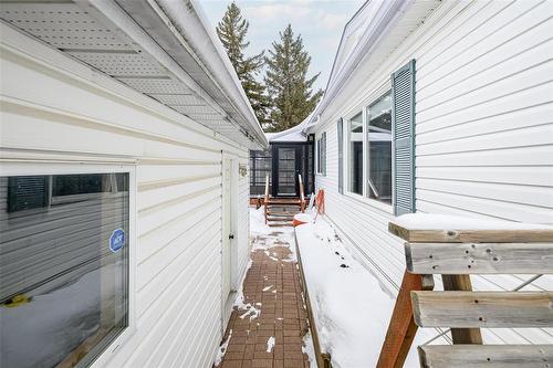 103 Sandale Drive, Winnipeg, MB - Outdoor With Exterior