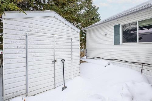 103 Sandale Drive, Winnipeg, MB - Outdoor With Exterior