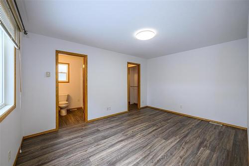 103 Sandale Drive, Winnipeg, MB - Indoor Photo Showing Other Room