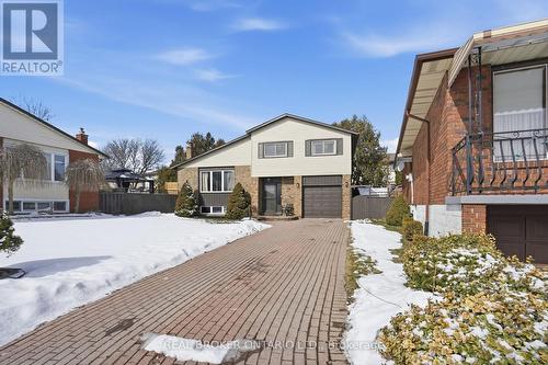 14 Basin Crescent, Hamilton, ON - Outdoor