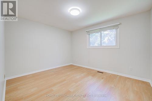 319 Hillside Drive, Mississauga, ON - Indoor Photo Showing Other Room