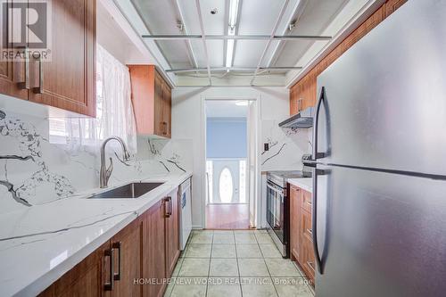 Upper - 152 Micmac Crescent, Toronto, ON - Indoor Photo Showing Kitchen