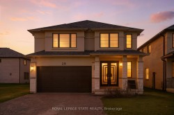 29 Roselawn Avenue  Hamilton, ON L9G 0H9