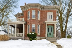 172 Dundas Street W Greater Napanee, ON K7R 2A4