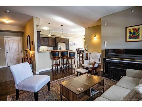 401-700 Cliffe St, Fredericton, NB 