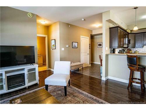 401-700 Cliffe St, Fredericton, NB 