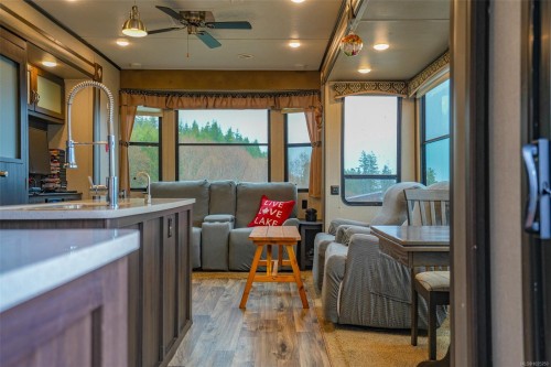 1185 Second Ave, Ucluelet, BC 