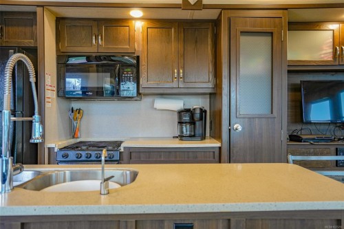 1185 Second Ave, Ucluelet, BC 