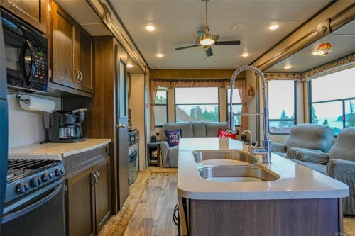 1185 Second Ave, Ucluelet, BC 