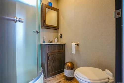 1185 Second Ave, Ucluelet, BC 