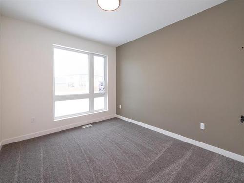 52 Ash Cove, Headingley, MB 