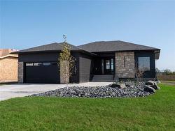 56 Ash COVE  Headingley, MB R4H 1B4
