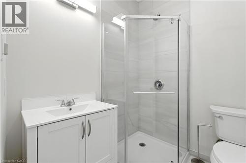 Unit C - 929 Upper Ottawa Street, Hamilton, ON - Indoor Photo Showing Bathroom