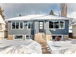 8712 89 AV NW  Edmonton, AB T6C 1N7