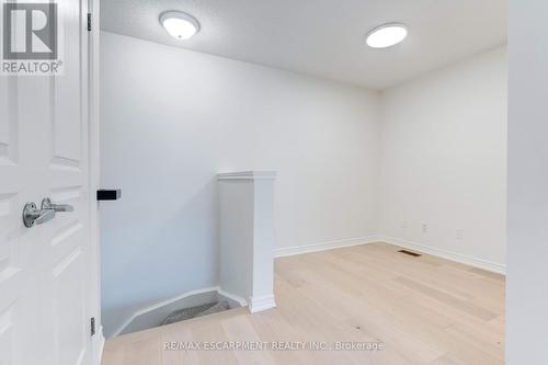 628 Garibaldi Common, Burlington, ON - Indoor Photo Showing Other Room