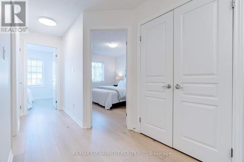 628 Garibaldi Common, Burlington, ON - Indoor