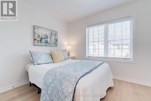 628 Garibaldi Common, Burlington, ON - Indoor Photo Showing Bedroom