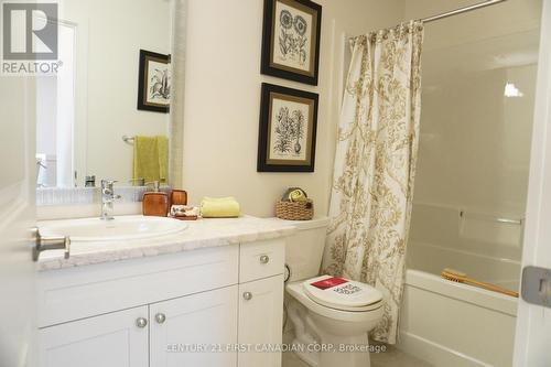 54 - 530 Gatestone Road, London South (South U), ON - Indoor Photo Showing Bathroom