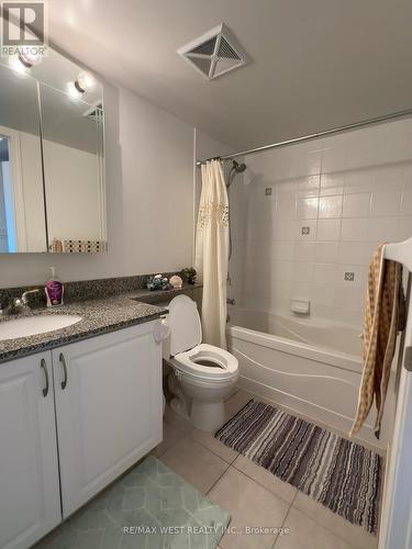 909 - 4850 Glen Erin Drive, Mississauga, ON - Indoor Photo Showing Bathroom