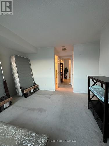 909 - 4850 Glen Erin Drive, Mississauga, ON - Indoor