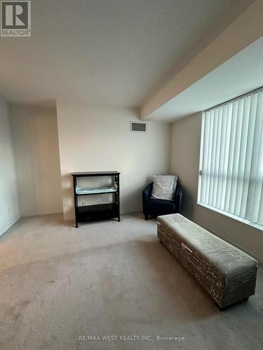 909 - 4850 Glen Erin Drive, Mississauga, ON - Indoor