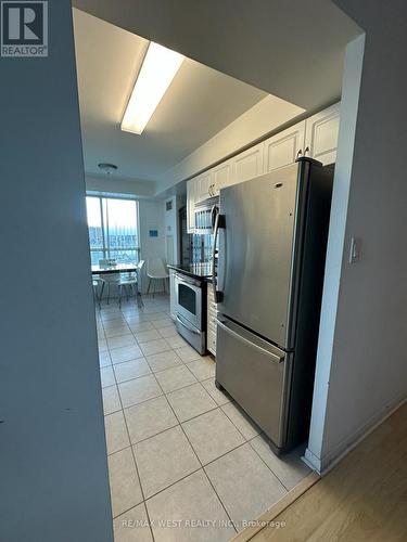 909 - 4850 Glen Erin Drive, Mississauga, ON - Indoor