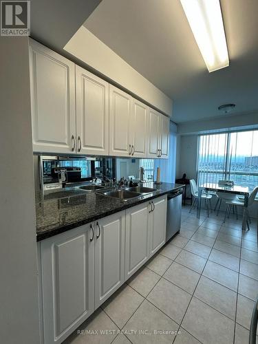 909 - 4850 Glen Erin Drive, Mississauga, ON - Indoor Photo Showing Kitchen With Double Sink